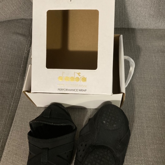 Yoga Dance Performance Wrap - Picture 2 of 2